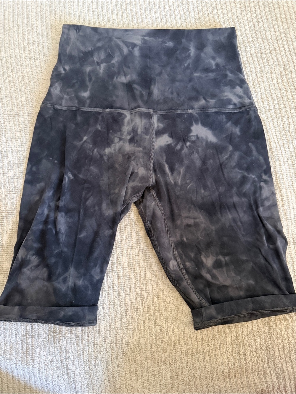 LuluLemon 6 inch Align Bike Shorts